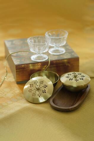 COURTYARD Shagun - Wedding Hamper Box