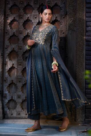 Kritika Dawar Dori Embroidered Yoke Anarkali Set