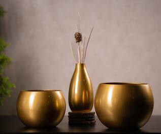 S.G. Home Globe Metal Planter