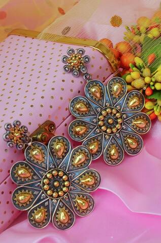 Neeta Boochra Two-Toned Sunflower Rawa Work Earrings