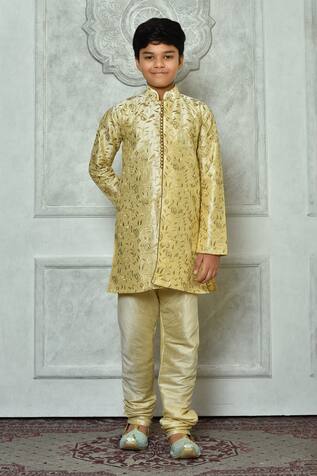 Samyukta Singhania Embroidered Straight Kurta Set