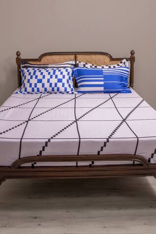 Kyoona The Dreamscan Geometric Print Bedsheet Set