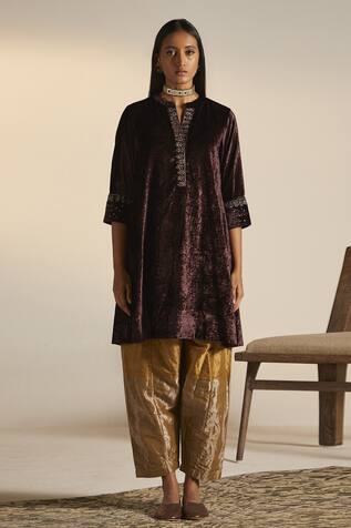 Shorshe Clothing Embroidered Placket Kurta Set