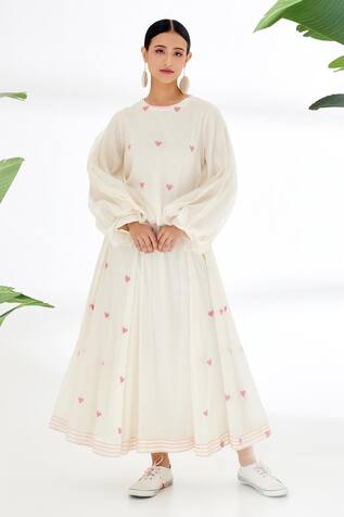 Nikasha Handwoven Jamdani Heart Skirt