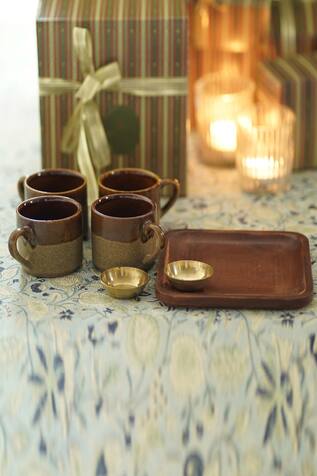 COURTYARD Siekar Tea And Snack Gift Set