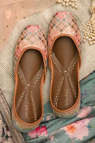 Coral Haze Cassia Embroidered Juttis