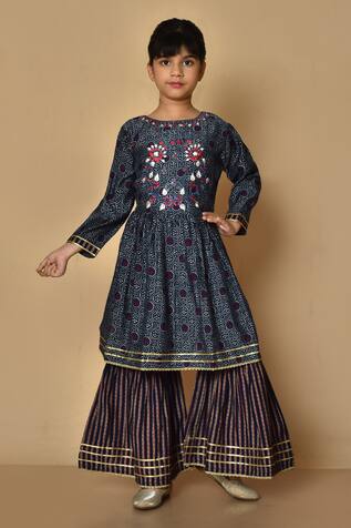 Banana Bee Embroidered Yoke Kurta With Sharara