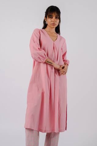 Tussah by Siddhi Shah High Low Panelled Tunic