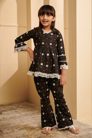 Mulmul Emme Floral Embroidered Kurta And Pant Set