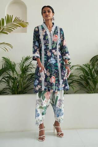 Sage Saga Iris Floral Print Tunic