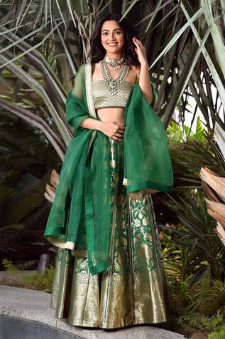 Pinki Sinha Floral Pattern Lehenga Set With Unstitched Blouse Fabric