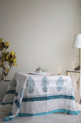 Inheritance India Paisley Print Table Cover