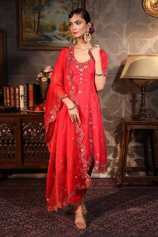 LAXMISHRIALI Organza Embroidered Kurta Set