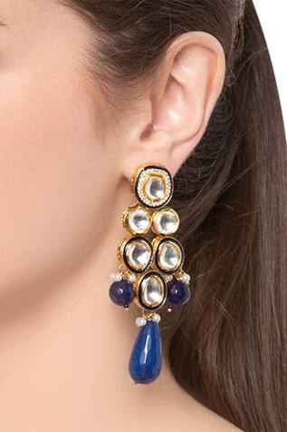 Prerto Handcrafted pearl earrings