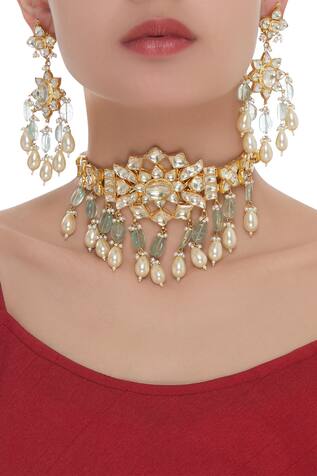 Belsi's Kundan Flower Choker Necklace With Earrings
