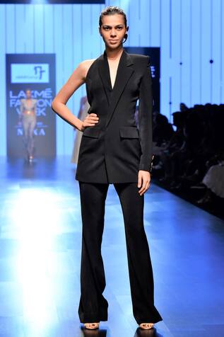 Nikhil Thampi Single Sleeve Blazer & Pant Set