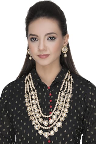Auraa Trends Kundan necklace set