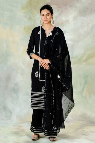 Mandira Wirk Chanderi Embroidered Dupatta
