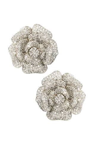 Auraa Trends Floral Crystal Studs