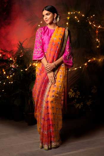 Prashanthi Silks: Buy Prashanthi Silks 