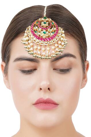 Auraa Trends Kundan Maangtikka