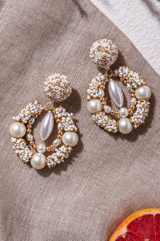Amama Pearl Drop Earrings