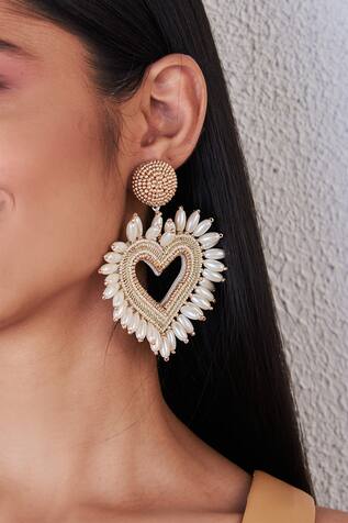 Amama Brunch Heart Earrings