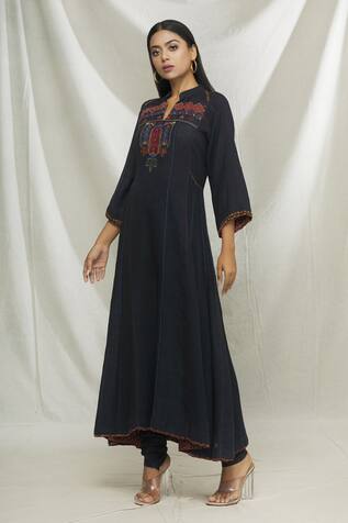 Ibai Geometric Embroidered Anarkali & Pant Set