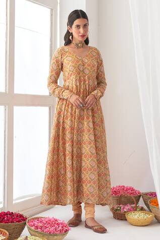 Negra Elegante Peony Anarkali & Pant Set
