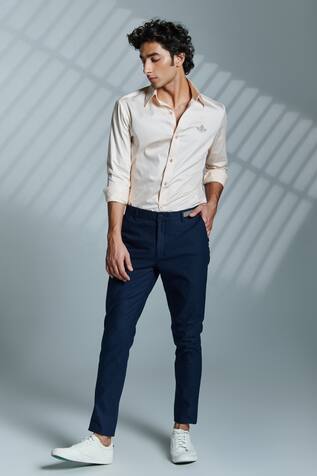 S&N by Shantnu Nikhil Cotton Slim Fit Crested Shirt