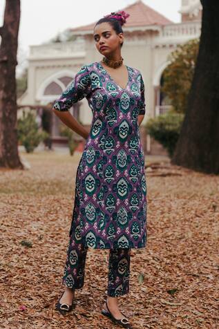 Jodi Rambagh Silk Kurta & Pant Set 