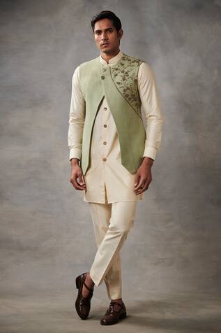 Gargee Designers Embroidered Bundi & Kurta Set