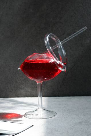 Elysian Home Swan Cocktail Glass (Set of 2)