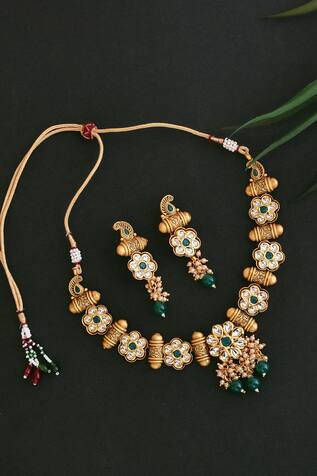 Swabhimann Jewellery Kundan Floral Choker Set