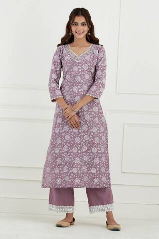 Tashee Floral Print Kurta & Pant Set