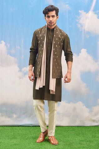 Tisa - Men Leaf Woven Bundi & Kurta Set