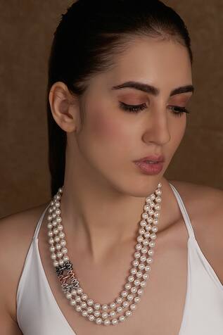 Urbature Adrika Shell Pearl Layered Necklace
