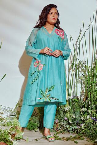 Half Full Curve Tropical Garden Chanderi Kurta & Pant Set
