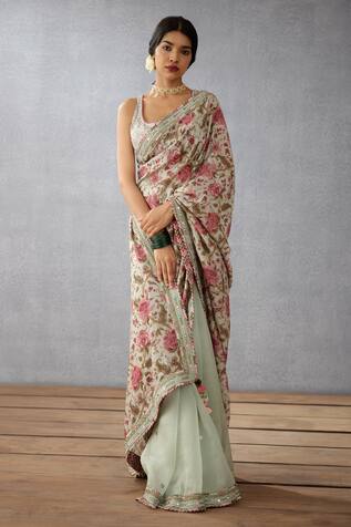 Torani Jaituni Revathi Saree