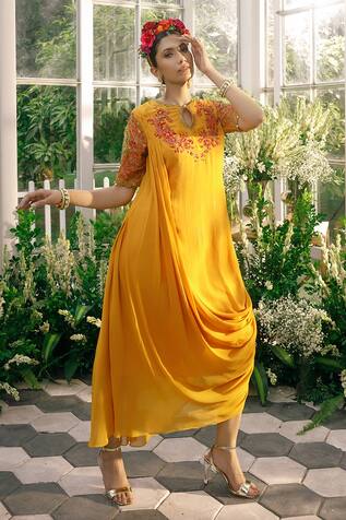 Adi By Aditya Khandelwl Floral Embroidered Draped Tunic