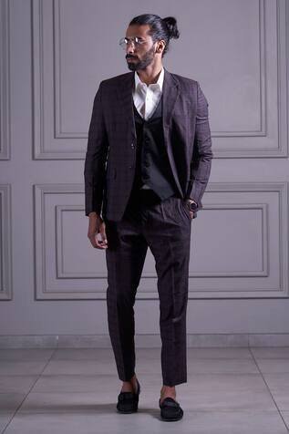 Agape Checkered Pattern Suit Set