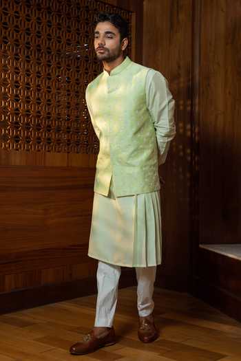 Green Silk Chanderi Bundi Kurta Set 
