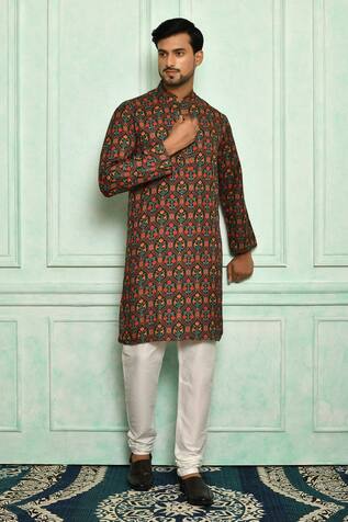 Adara Khan Floral Pattern Kurta Set