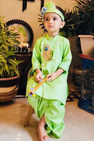 Morpankh Work Kurta With Dhoti