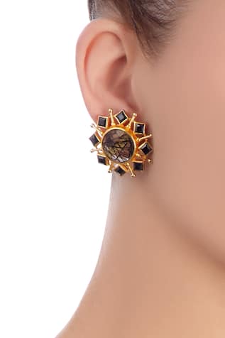 Masaya Jewellery Black earrings with gold enhancement