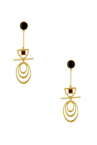 Masaya Jewellery Gold long earrings with black stonework