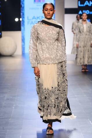 Nakita Singh Ivory & black tropical motif embroidered saree