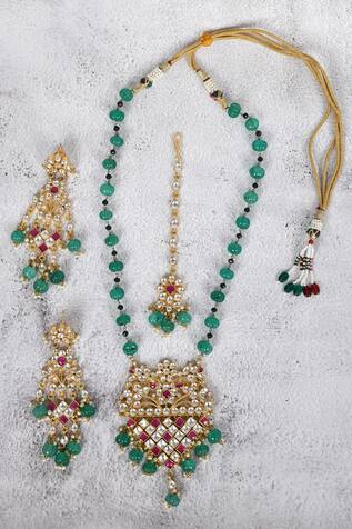 Auraa Trends Long Floral Kundan Necklace Set