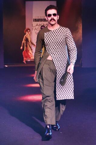 Fahd Khatri Olive green pleated trousers