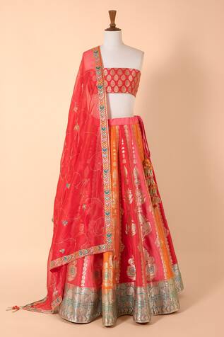 Ekaya Handwoven Silk Lehenga With Unstitched Blouse Fabric